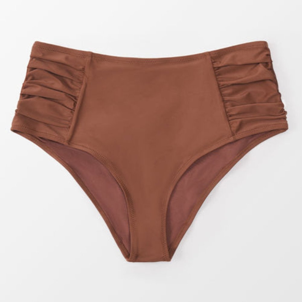 CUPSHE Josie Brown Ruched High Waisted Plus Size Bikini Bottom 1X / Brown
